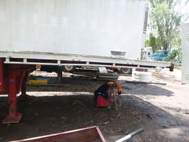Barker Semi Flat top Trailer - picture0' - Click to enlarge