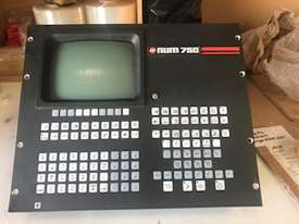 NUM 750 Controller keyboard and screen - picture0' - Click to enlarge