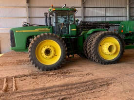 John Deere 9520 FWA/4WD Tractor - picture0' - Click to enlarge