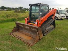 2015 Kubota SVL90-2 - picture2' - Click to enlarge