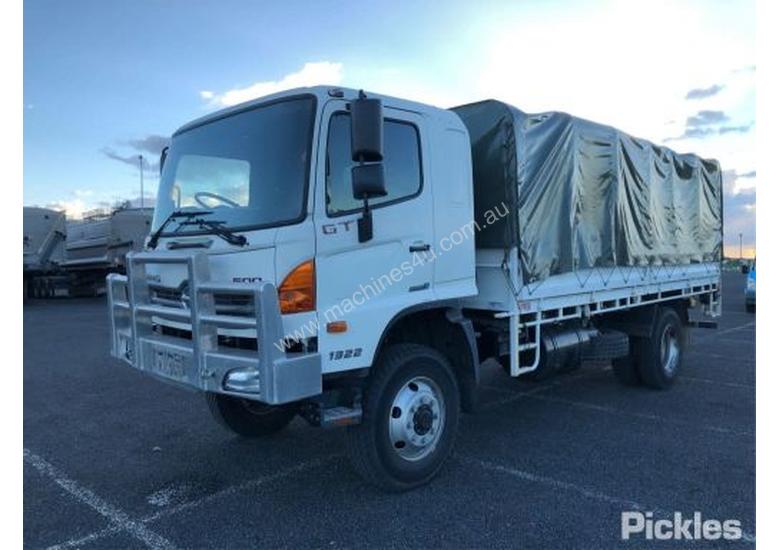 caption 2012 Hino 500-GT 1322