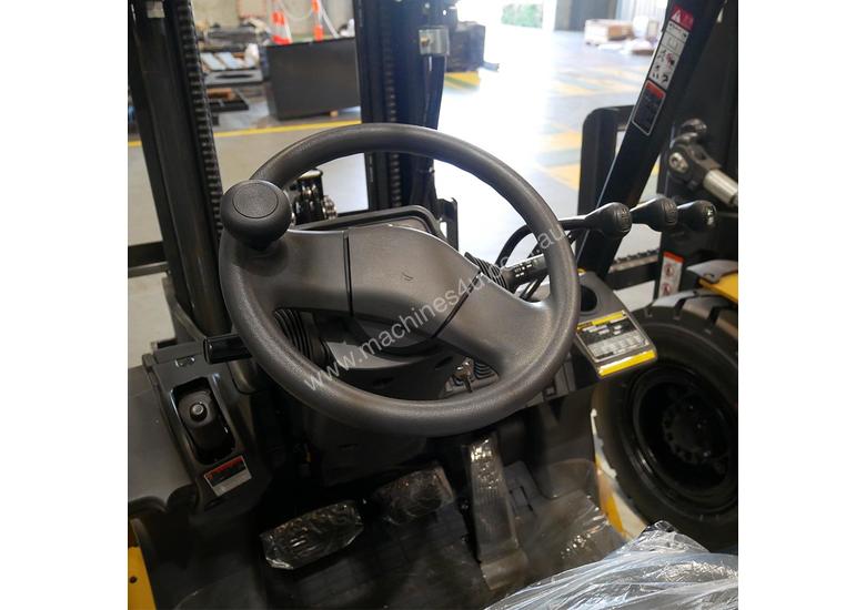 caption CAT 1.8T LPG Forklift GP18N - End of Financial Year Sale!