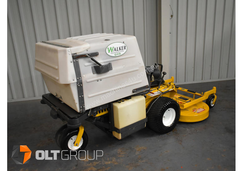 caption Walker Zero Turn Mower with NEW ENGINE! MT23GHS 48 Inch Deck Kohler 23hp Petrol