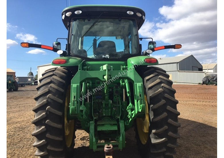caption John Deere 8335R FWA/4WD Tractor