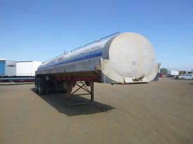 Bell Bryant Semi  Tanker Trailer - picture1' - Click to enlarge
