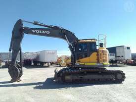Volvo ECR235CL - picture2' - Click to enlarge