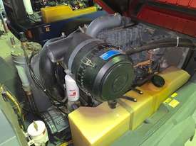 Atlas Copco XAS 130 DD-7 130 CFM Diesel air compressor - picture2' - Click to enlarge