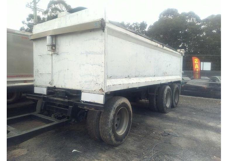 caption M&M Engineering 3 Axle