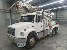 Freightliner FL80 - picture1' - Click to enlarge