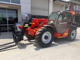 Used Manitou MT1030s Telehandler with Pallet Forks & Low Hours - picture2' - Click to enlarge