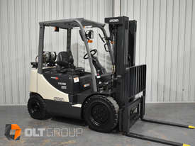 Crown CG25E-5 2.5 Tonne Forklift LPG Container Mast Sideshift 576 Low Hours 4.7m Lift - picture2' - Click to enlarge