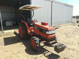 Kubota L4310D ROPS - picture0' - Click to enlarge