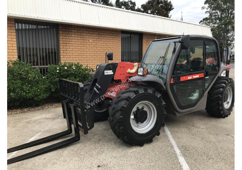 caption Manitou MVT628 Telehandler