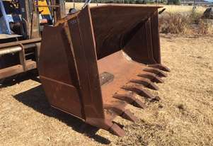 loading bucket to suit CAT 950 loader