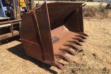 loading bucket to suit CAT 950 loader