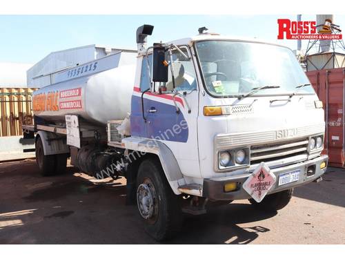 Isuzu 1985 Tank TK Truck