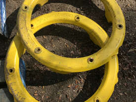 John Deere 900kg  Rear Outer Dual weights Parts-Tractor Parts - picture1' - Click to enlarge