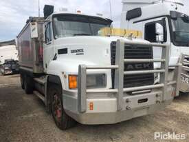 2003 Mack CH Fleet-Liner - picture0' - Click to enlarge