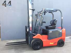 Nichiyu FB25PN 2.5 Ton Clear view Mast Counterbalance Electric Forklift - Fully Refurbished - picture0' - Click to enlarge
