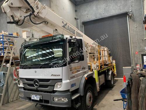 EWP 30m Elevated Work Platform Truck for Dry Hire 