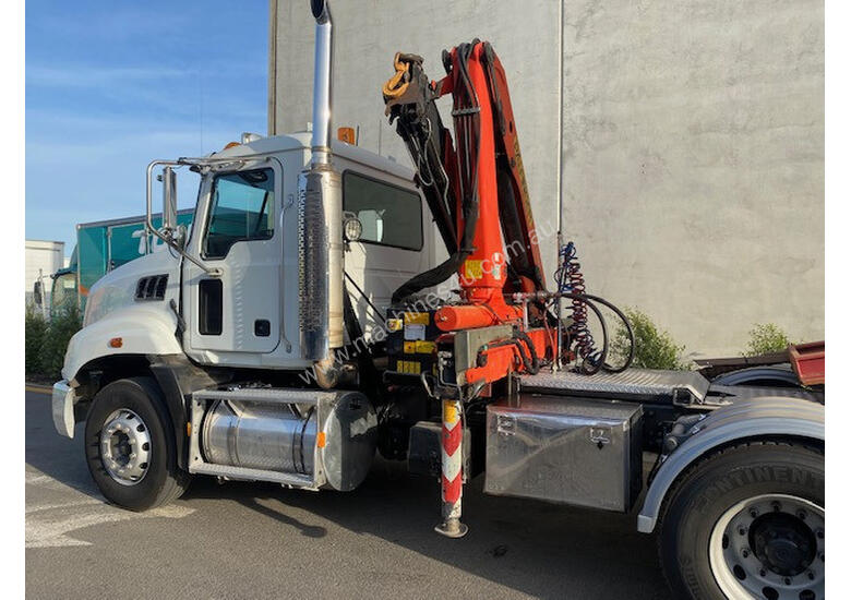 caption Mack GRANITE Primemover Truck