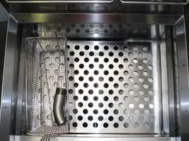 Waldorf FN8130G Single Pan Fryer - picture1' - Click to enlarge