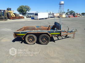 2011 MIDLAND TRAILERS TANDEM AXLE BOX TRAILER - picture0' - Click to enlarge