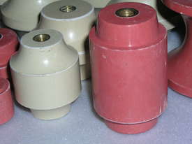 VARIOUS NEW LV POST INSULATORS - QTY 20 (MSL656) - picture1' - Click to enlarge