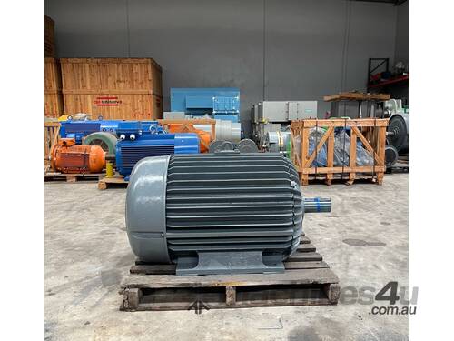 150 kw 200 hp 6 pole 990 rpm 415 volt Foot Mount 315 frame POPE AC Electric Motor Reconditioned Used