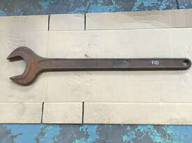 WGB 110mm x 1000mm Spanner Open Ended Wrench Pre-Owned - picture1' - Click to enlarge
