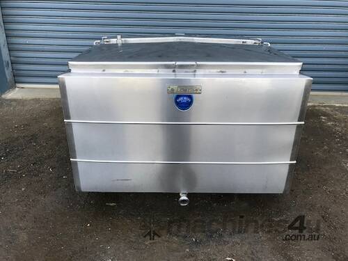1,540 Jacketed Stainless Steel Tank