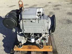 DEUTZ F3L1011, 40HP DIESEL ENGINE, - picture1' - Click to enlarge