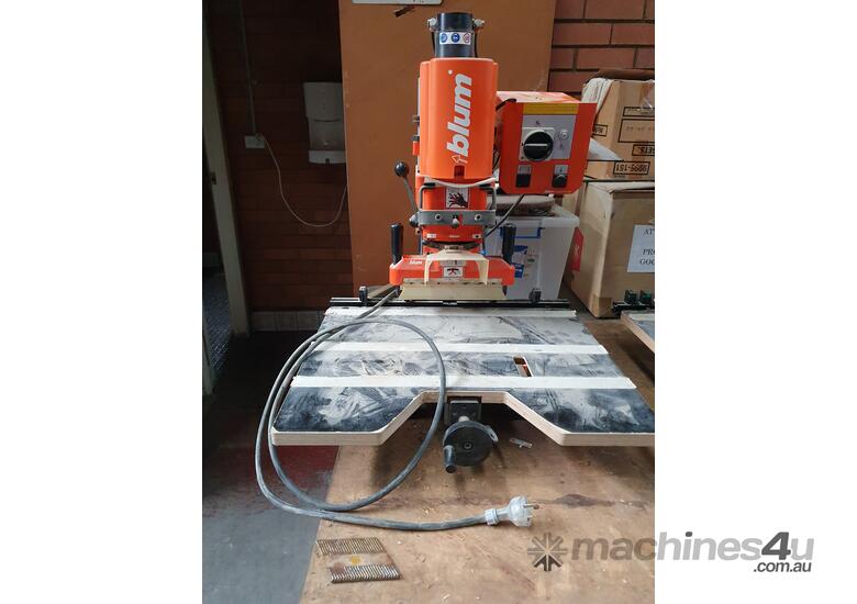 Used 2009 blum Blum Hinge Machine Hinge Borers in , Listed on Machines4u