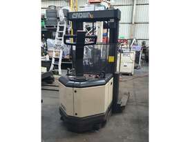 Crown 30WR3000TT152, 1.5Ton (3.8m Lift) Electric Forklift - picture2' - Click to enlarge