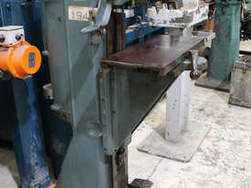 Vickers Hardness Tester - picture0' - Click to enlarge