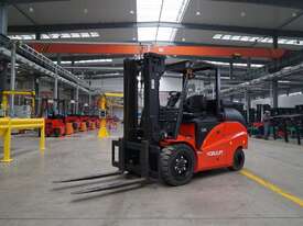Noblelift 5 Tonne 4 Wheel Electric Counterbalance Forklift - picture0' - Click to enlarge