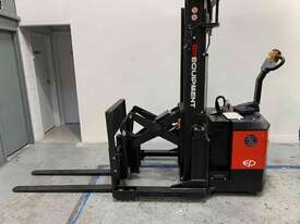 EP walkie reach stacker - picture2' - Click to enlarge