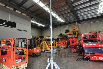 CM520 Tbar Hoist Duct Lift - Compact Electric Lifter, Optional Wheel Kit Available