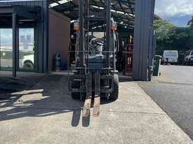 2.5 Tonne Toyota Diesel  - picture2' - Click to enlarge