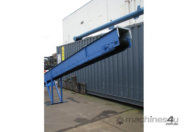 Large Incline Motorised Belt Conveyor - 7m long 