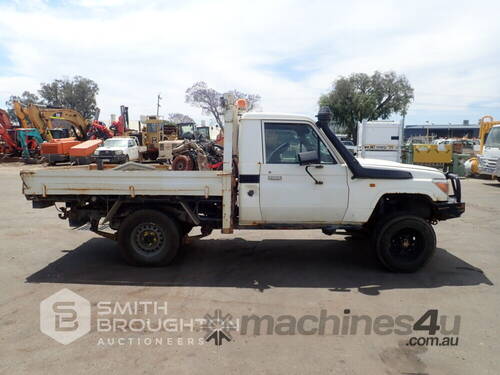 2011 TOYOTA LANDCRUISER VDJ79R 4X4 SINGLE CAB TRAY BACK UTE