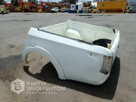 MITSUBISHI TRITON WELL BODY - picture1' - Click to enlarge