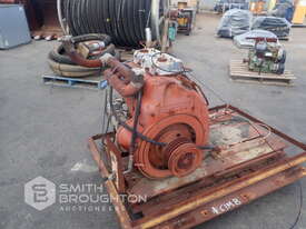 LISTER 3 CYLINDER DIESEL ENGINE - picture0' - Click to enlarge