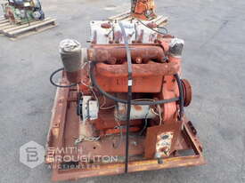 LISTER 3 CYLINDER DIESEL ENGINE - picture0' - Click to enlarge