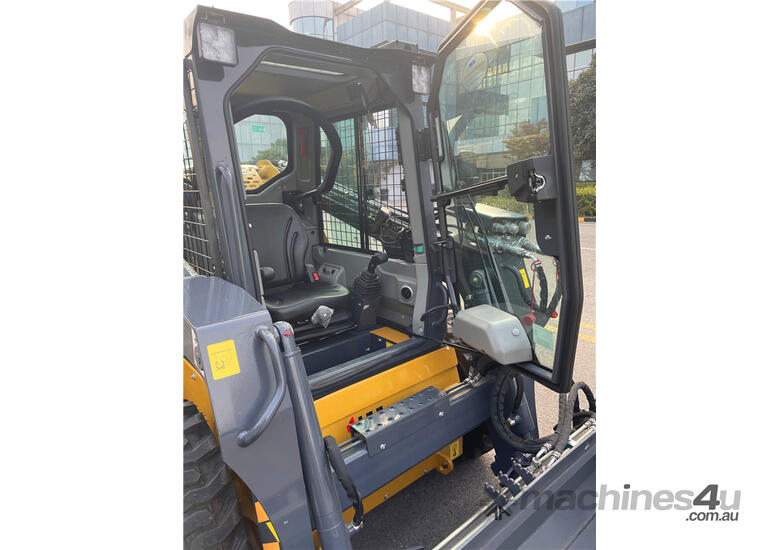 New UHI COMING SOON NEW UHI US50K SKID STEER LOADER WA ONLY Tractors in ...