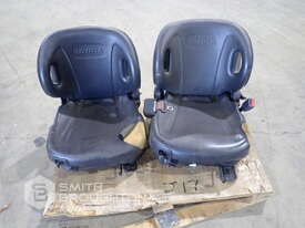 2 X TOYOTA FORKLIFT SEATS - picture0' - Click to enlarge