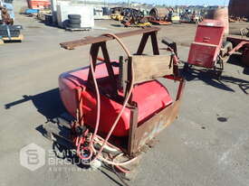 SILVAN TANK ON FRAME - picture0' - Click to enlarge