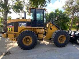 CAT 930G Loader - picture0' - Click to enlarge