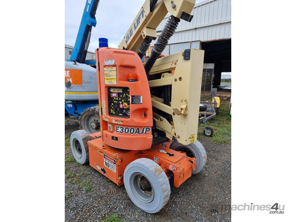 Used 2005 jlg E300 AJP Articulated Boom Lifts in ARCHERFIELD, QLD