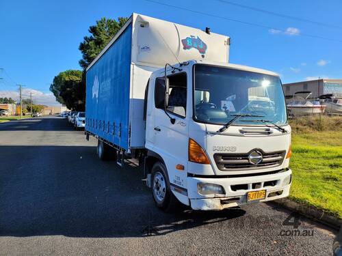 Hino 500 Truck FD1J Curtain-sider